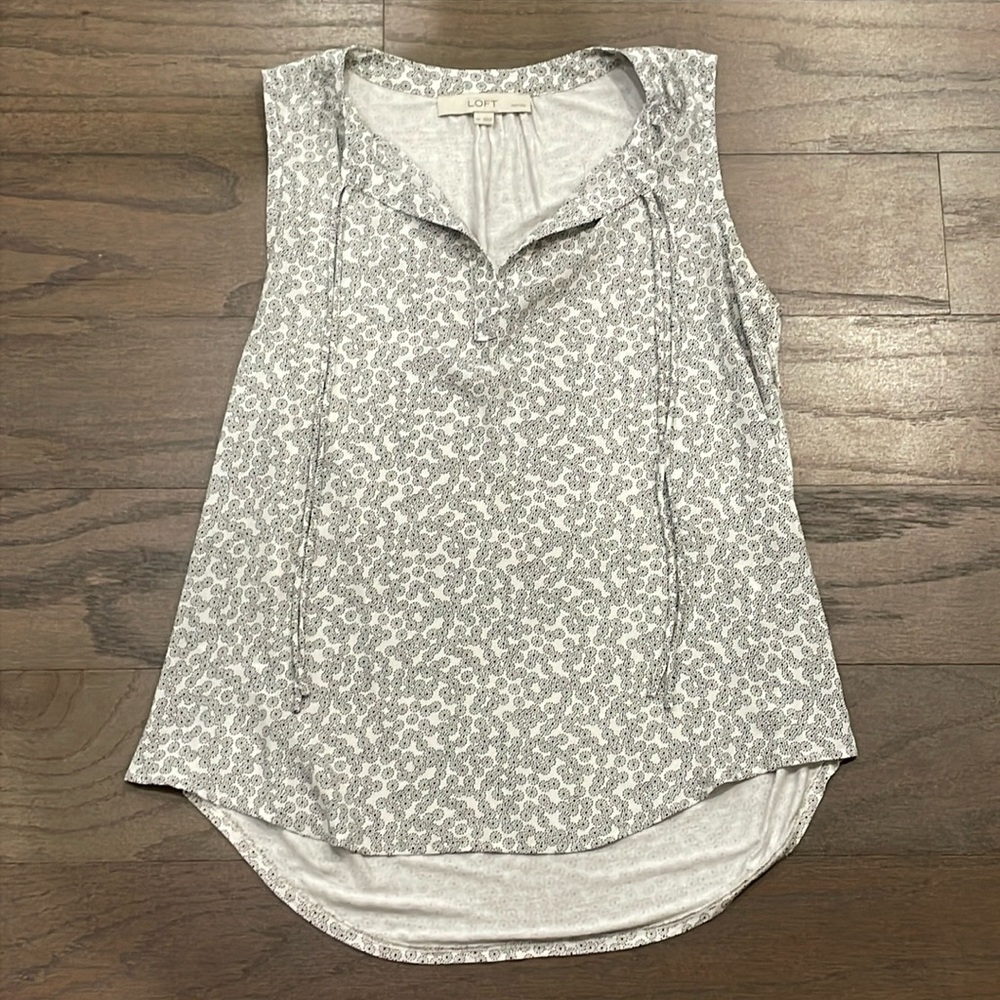 LOFT Petite Black and White Mixed Media Shell - Size SP